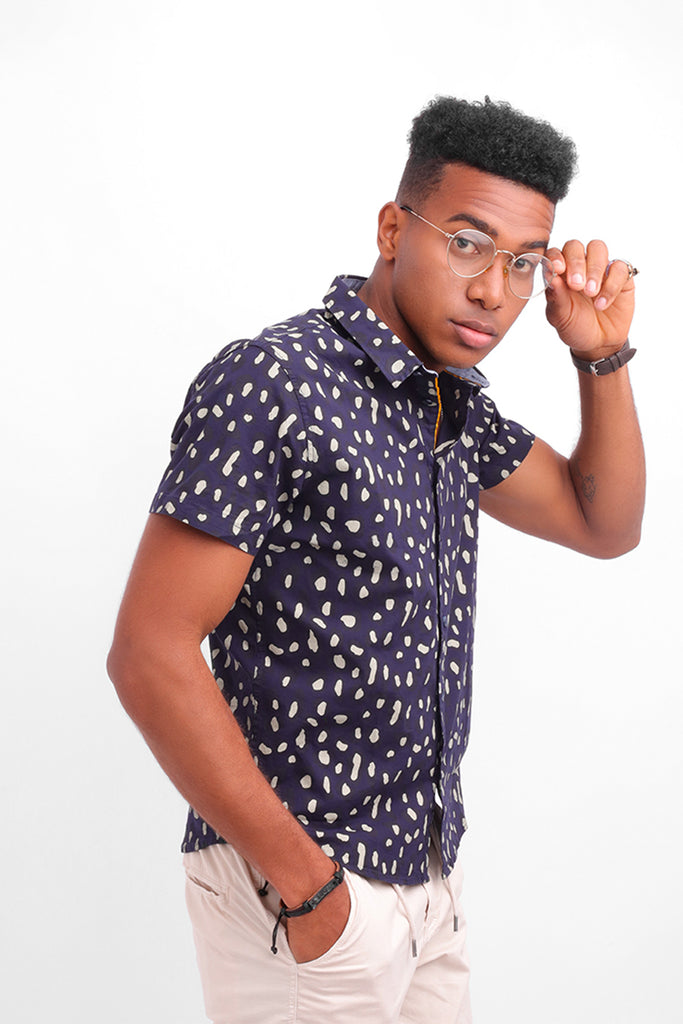 Camisa hombre azul estampado