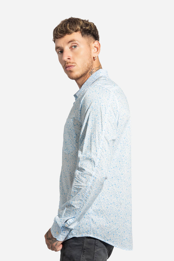 Camisa hombre celeste estampado