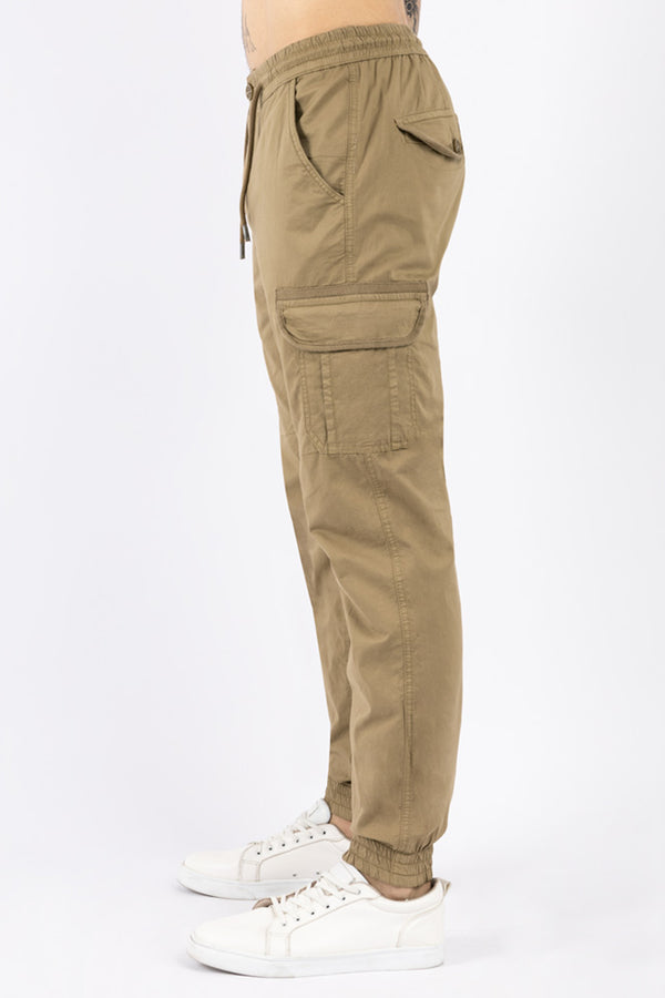 Jogger hombre marrón