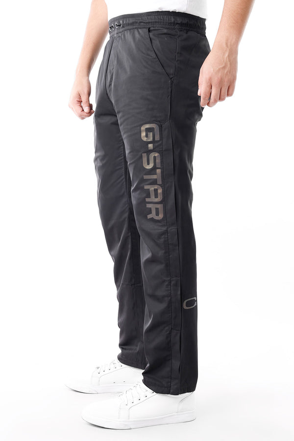Jogger Hombre Cargo Corta Viento Negro - 230040