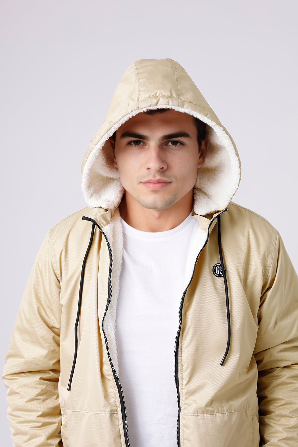 Casaca cortaviento Capucha desmontable